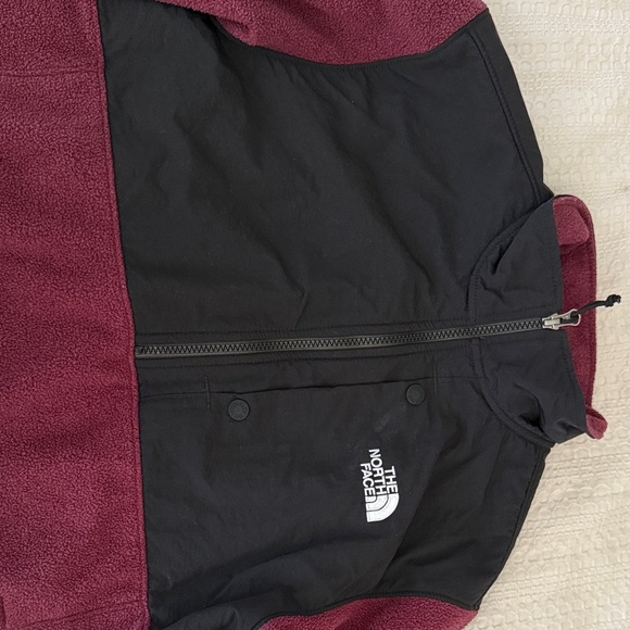 The North Face Black and Maroon Fleece Jacket - Picture 3 of 4